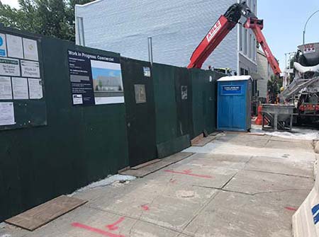 temporary construction fence requirements to install in New York City